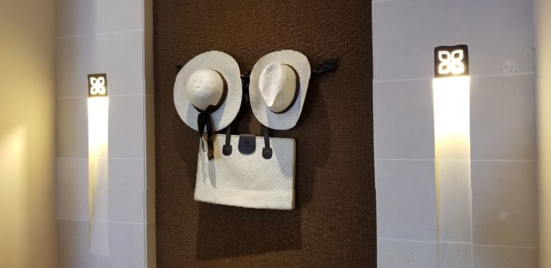 セントレジスバリ バリ島 最高級ホテル SPGアメックス ポイント 無料宿泊 マリオット オーキッドエグゼクティブスイート 帽子 バッグ
