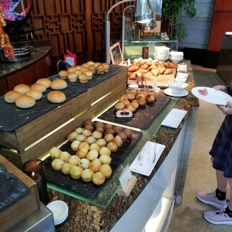 コンラッド香港の朝食のパン