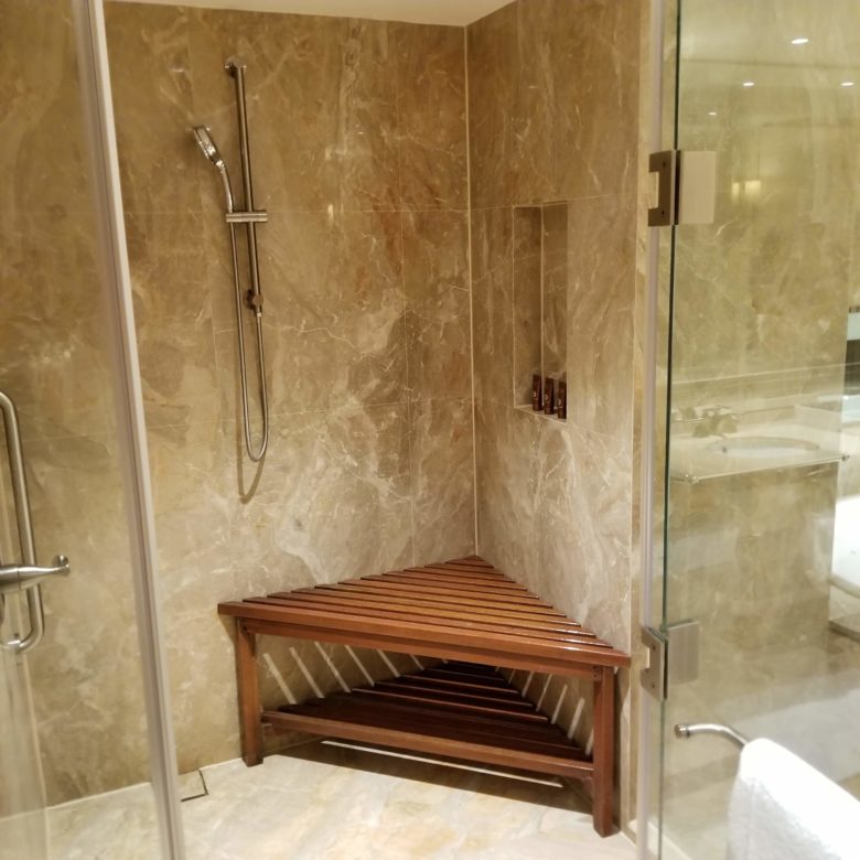 コンラッドマカオのキングデラックススイートのシャワールーム