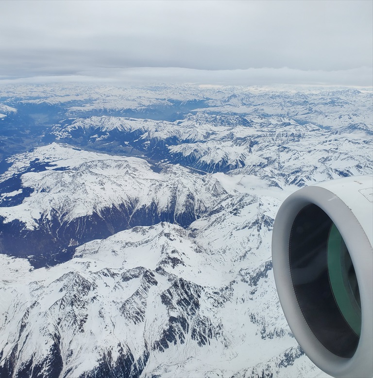 飛行機から見たヨーロッパアルプス