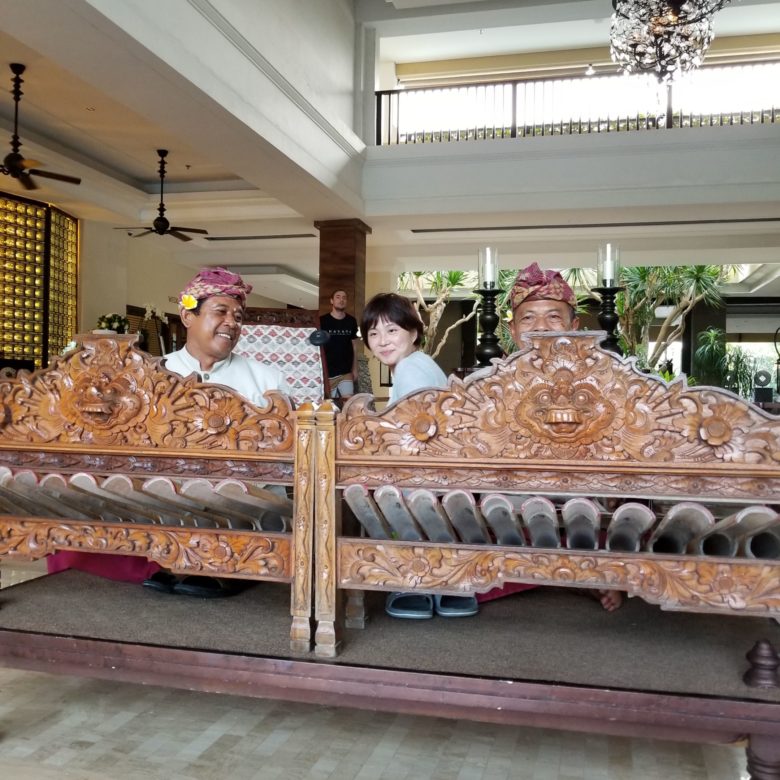 セントレジスバリ バリ島 最高級ホテル SPGアメックス ポイント 無料宿泊 マリオット ガムラン 生演奏