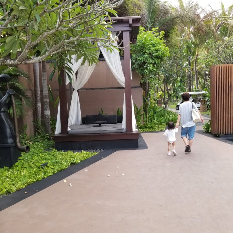 セントレジスバリ バリ島 最高級ホテル SPGアメックス ポイント 無料宿泊 マリオット 