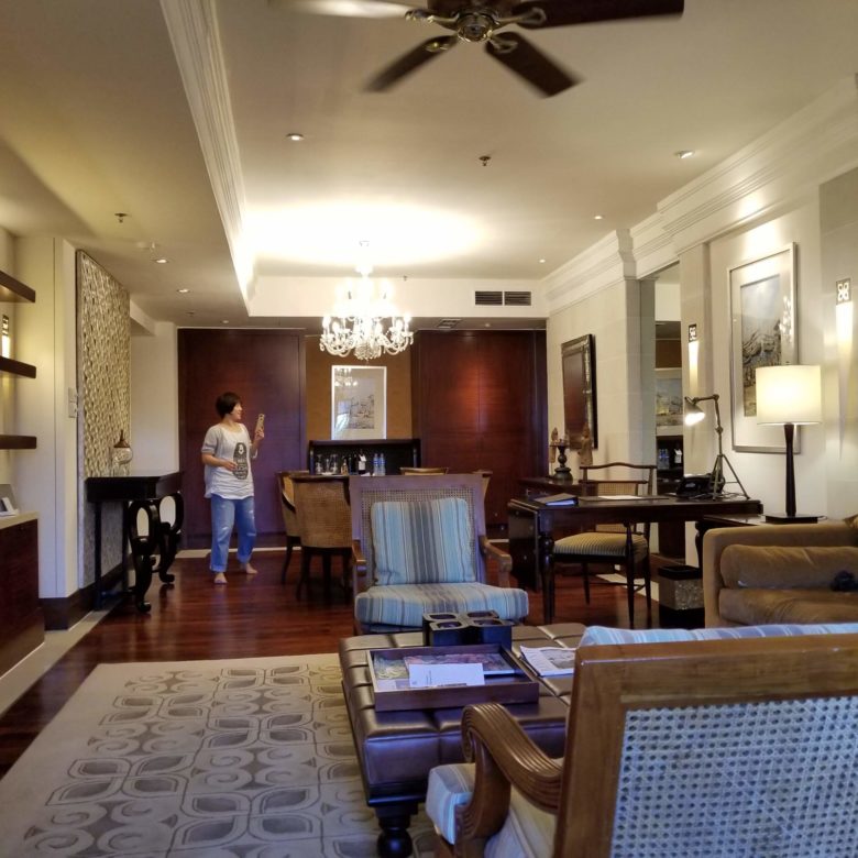 セントレジスバリ バリ島 最高級ホテル オーキッドエグゼクティブスイート SPGアメックス ポイント 無料宿泊 マリオット