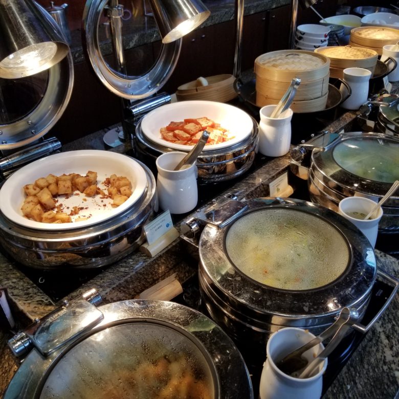 コンラッド香港の朝食の中華系ホットミール