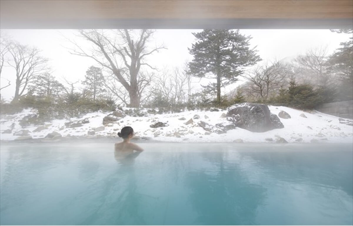 リッツカールトン日光の温泉大浴場の露天風呂